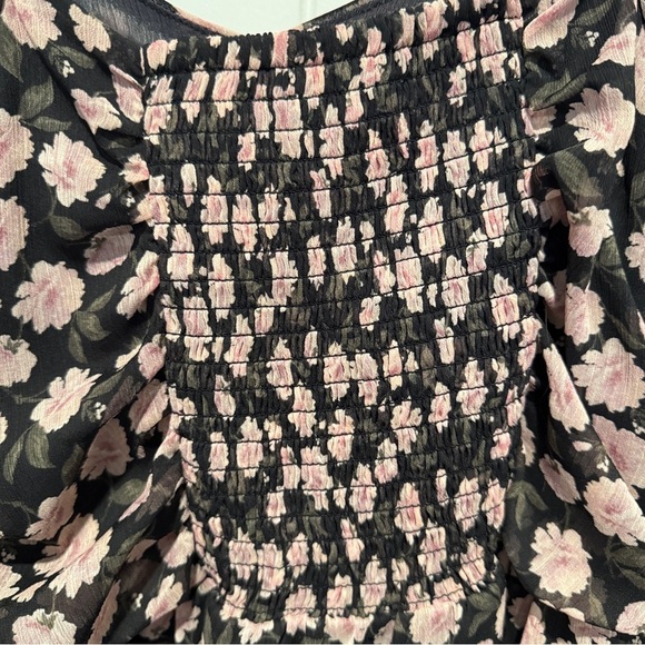 American Eagle Black and Pink Floral Top - Picture 6 of 7